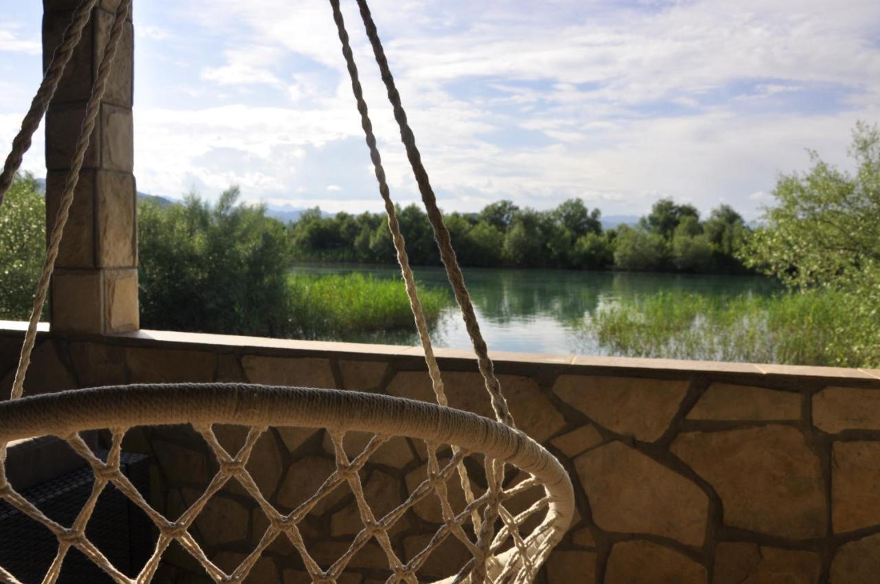 Skadar Lake House เวียร์ปาซาร์ ภายนอก รูปภาพ