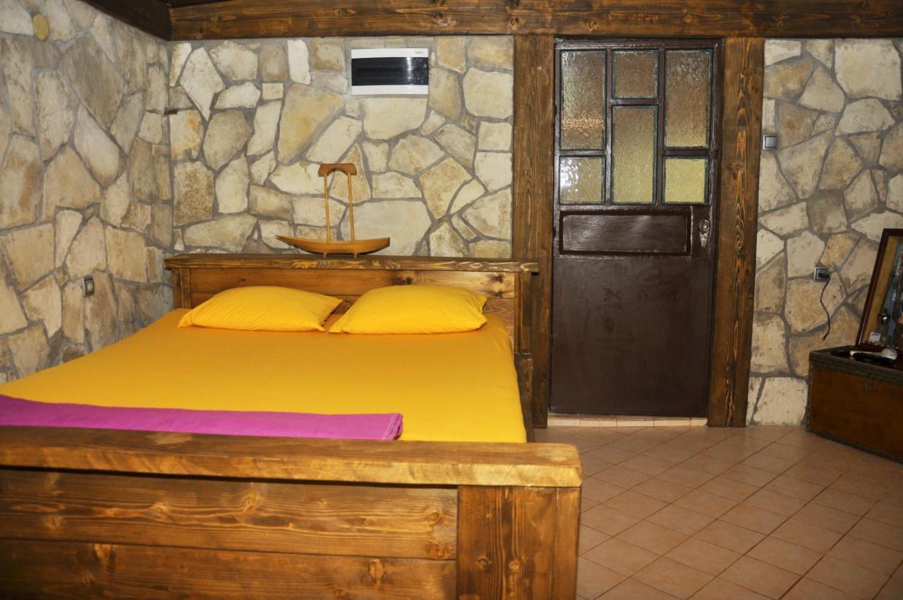 Skadar Lake House เวียร์ปาซาร์ ภายนอก รูปภาพ