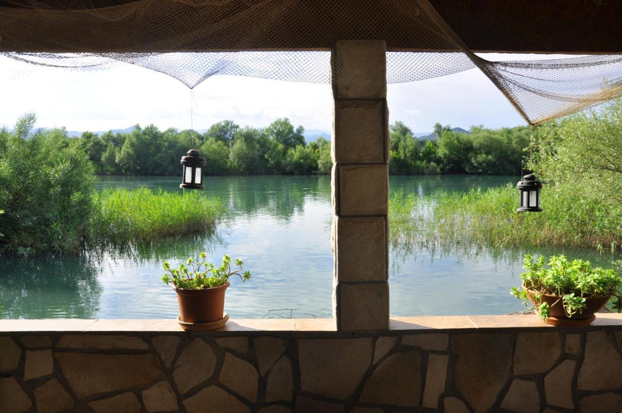 Skadar Lake House เวียร์ปาซาร์ ภายนอก รูปภาพ